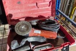 Location outil Meuleuse  Hilti près de Restinclières
