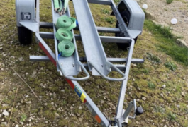 Location outil Remorque porte moto Plus de 750kg Lider près de Saint-Vougay