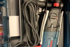 Location outil Burineur perforateur électrique Bosch près de Warluis