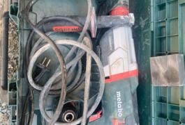 Location outil Perforateur burineur électrique Metabo près de Chanoz-Châtenay