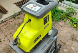 Location outil Broyeur de végetaux électrique Ryobi près de Lanester