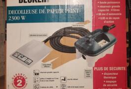 Location outil Decolleuse papier peint  Black et decker près de Chevigny-Saint-Sauveur