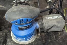 Location outil Ponceuse excentrique électrique Hyundai près de Esquerdes
