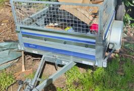 Location outil Remorque benne Moins de 750kg près de Lanester