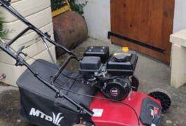 Location outil Scarificateur démousseur Thermique près de Dammarie-les-Lys