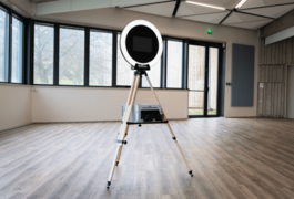 Location outil Borne a selfie près de Nouvoitou