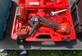 Location outil Meuleuse disqueuse 230mm Hilti près de Saint-Denis-de-Palin