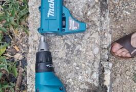 Location outil Viseuse a placo  Makita près de Roquemaure