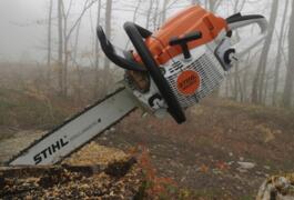 Location outil Tronçonneuse à bois Thermique Stihl près de Claix