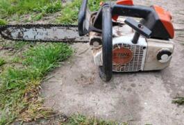 Location outil Tronçonneuse élagueuse Thermique Stihl près de Poilly-sur-Tholon