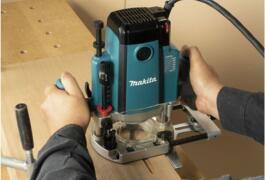 Location outil Défonceuse à bois électrique Makita près de Trégunc