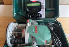 Location outil Défonceuse à bois électrique Bosch près de Non renseignée