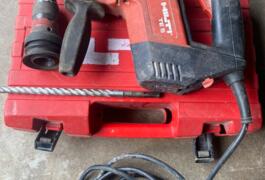 Location outil Perforateur à percussion électrique Hilti près de Champlan