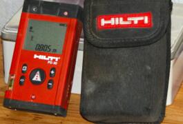 Location outil Télémètre laser  Hilti près de Le Plessis-Brion