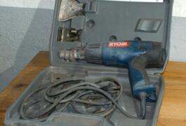 Location outil Décapeur thermique électrique Ryobi près de Le Plessis-Brion
