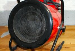Location outil Déshumidificateur électrique près de Le Plessis-Brion