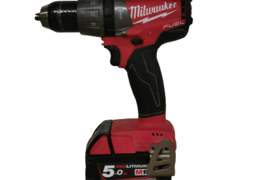 Location outil Perceuse visseuse Sans-fil Milwaukee près de Port-Brillet