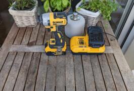 Location outil Visseuse à choc électrique Dewalt près de Lyon