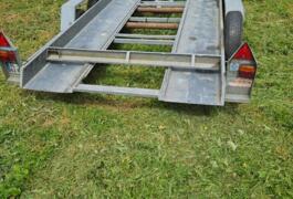 Location outil Plateau porte voiture Moins de 750kg près de Saint-Hellier