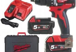 Location outil Perceuse visseuse Sans-fil Milwaukee près de Châteaugiron
