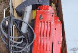 Location outil Marteau piqueur électrique près de Villeneuve-la-Guyard