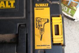 Location outil Scie sauteuse  Dewalt près de Neuillac