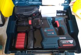 Location outil Perforateur burineur 18v électrique Bosch près de Neuillac