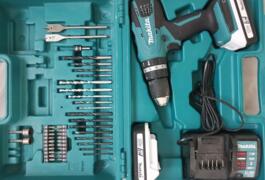 Location outil Perceuse visseuse Sans-fil Makita près de Marseille