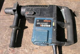 Location outil Perforateur burineur SDS max Bosch GBH 5/40 DCE 950w  Bosch près de Hirson