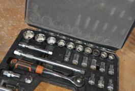 Location outil Clé à douille Coffret Magnusson près de Neuilly-Saint-Front
