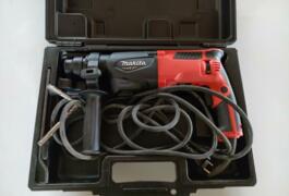 Location outil Perforateur à percussion électrique Makita près de Hauteville