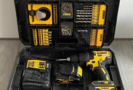 Location outil Perceuse à percussion Sans-fil Dewalt près de Nice