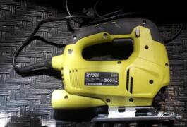 Location outil Scie sauteuse Filaire Ryobi près de Non renseignée