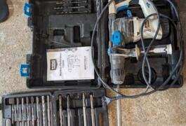 Location outil Burineur perforateur électrique Mac-allister près de La Roche-sur-Yon