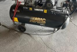 Location outil Compresseur électrique près de Warmeriville