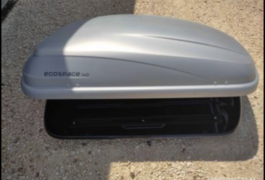 Location outil Coffre de toit Coffre d'attelage près de Non renseignée