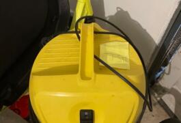 Location outil Aspirateur de chantier électrique Karcher près de Courcemont