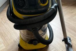 Location outil Aspirateur de chantier électrique Karcher près de Zuydcoote