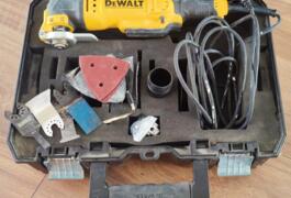 Location outil Outil multifonction électrique Dewalt près de Croix