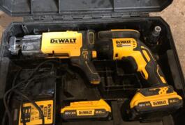 Location outil Visseuse à placo électrique Dewalt près de Sallèles-d'Aude