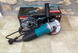 Location outil Meuleuse électrique Makita près de Trie-Château