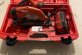Location outil Scie circulaire à bois électrique Hilti près de La Valette-du-Var