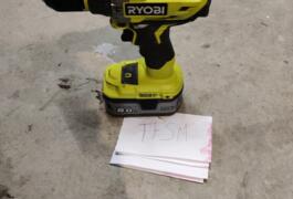 Location outil Perceuse à percussion Sans-fil Ryobi près de Saint-Jean-sur-Veyle