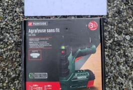 Location outil Agrafeuse cloueuse électrique près de Saint-Coulomb
