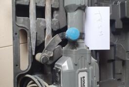 Location outil Marteau burineur électrique Mac-allister près de Camoël