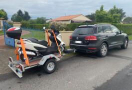 Location outil Remorque porte moto Moins de 750kg Lider près de Saint-Gervais
