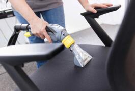 Location outil Location shampouineuse professionnelle Karcher puzzi 8/1c  Karcher près de Le Bouscat
