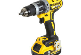 Location outil Perceuse à percussion Sans-fil Dewalt près de Givors
