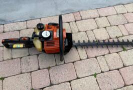 Location outil Taille haie Thermique Stihl près de Saint-André-des-Eaux