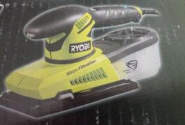 Location outil Ponceuse à bande électrique Ryobi près de Caumont-sur-Aure